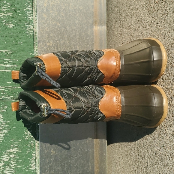 Tommy Hilfiger Arcadia duck boots women size 8 - Picture 2 of 11